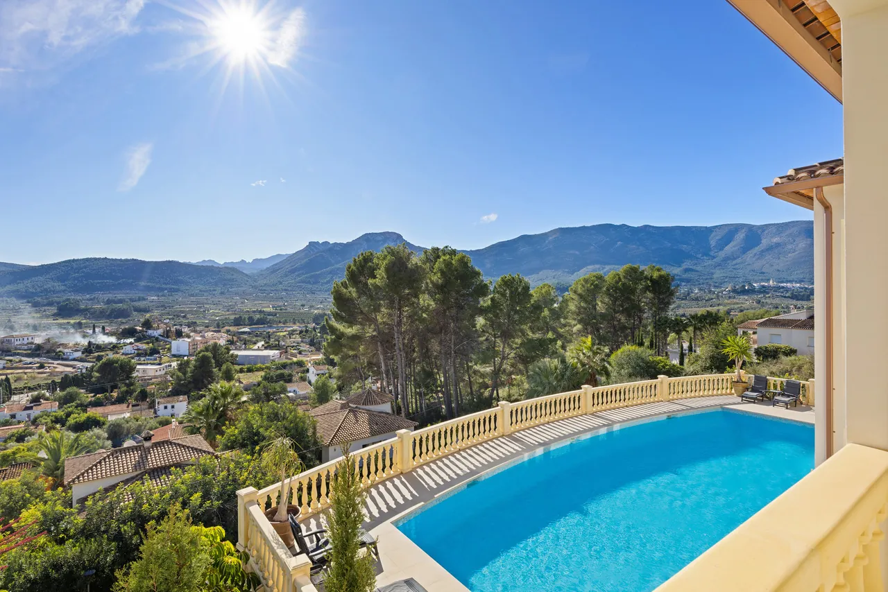 Chalet/Villa en venta en Alcalali