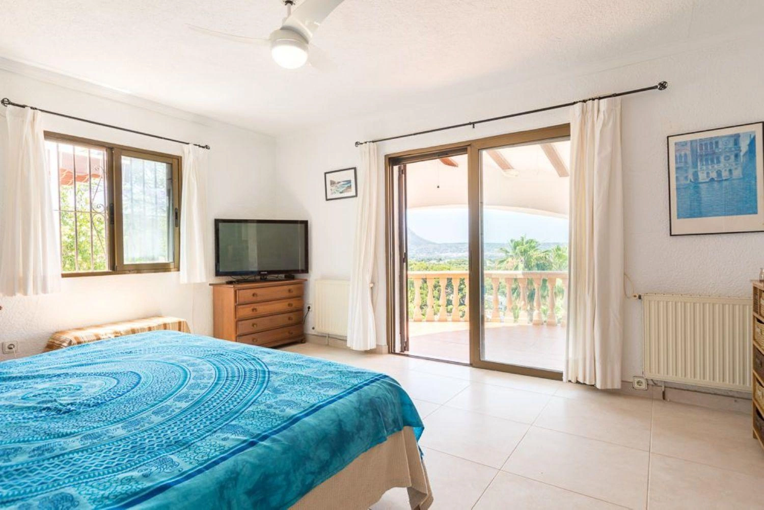 4561 - Impresionantes vistas al mar, con apartamento de invitados