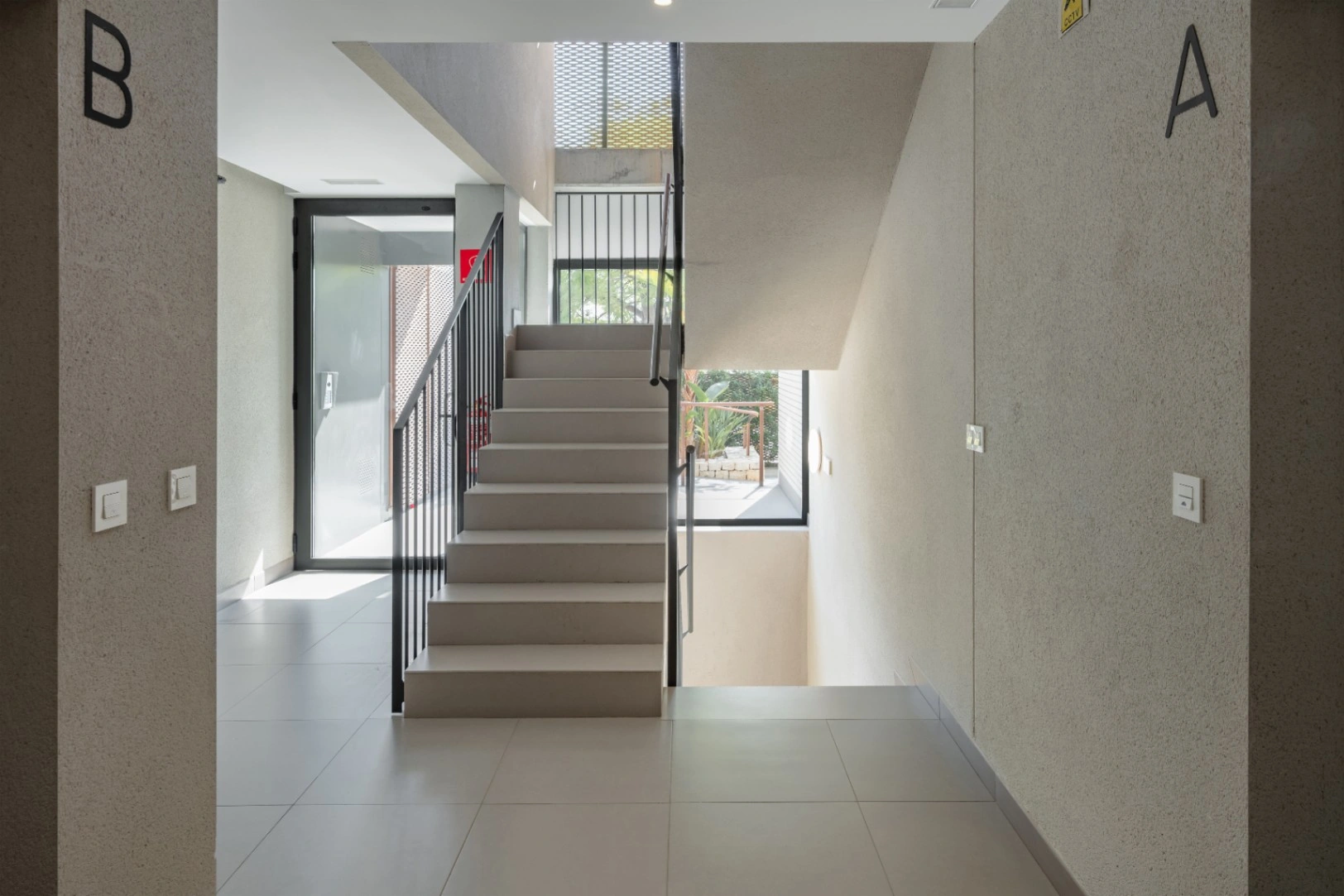 CR1055 - Planta baja con encanto a escasos 350 metros del mar en Jávea