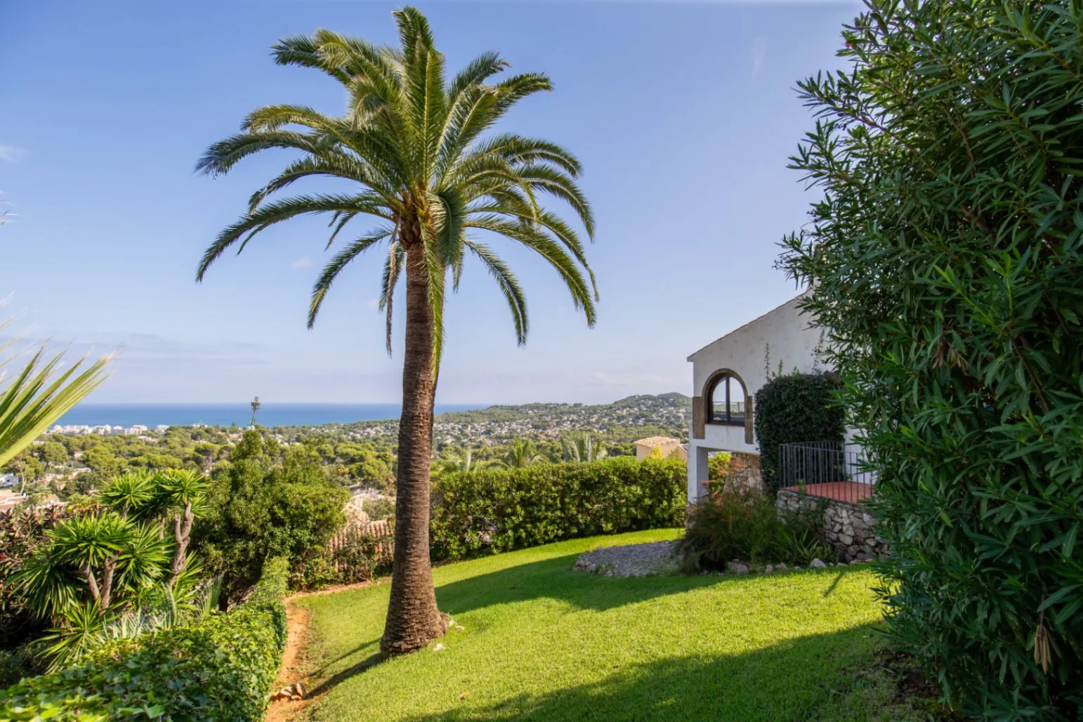 CR1047 - Villa con espectaculares vistas al mar en la urbanizacion ´´El Tosalet´´ en  Jávea
