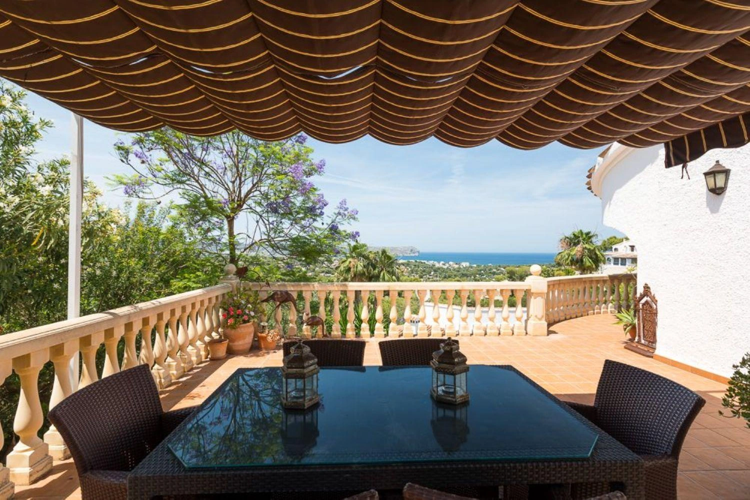 4561 - Impresionantes vistas al mar, con apartamento de invitados
