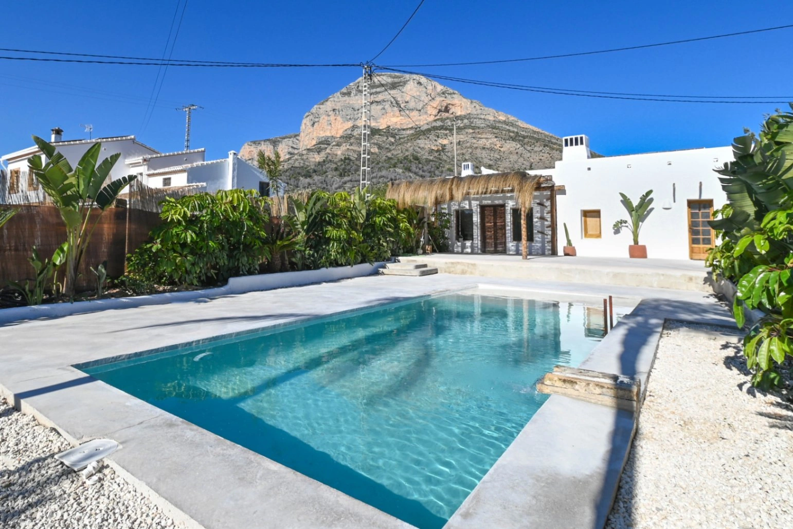 CR1040 - Ibizan-style villa in the Montgó area, Jávea