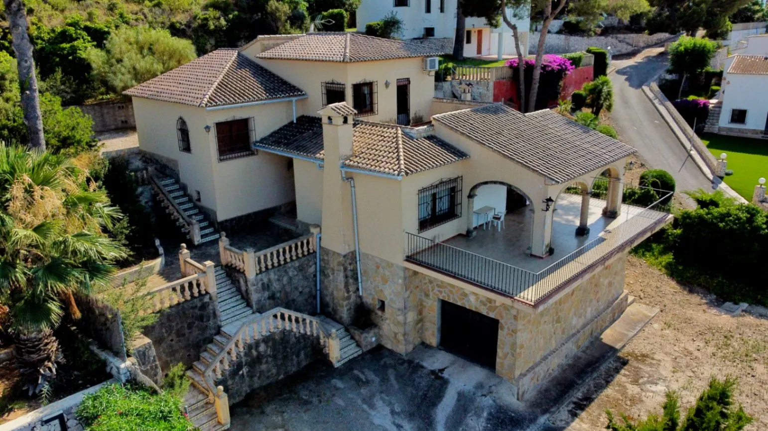 4739 - VILLA MÉDITERRANÉENNE AVEC VUES IMPRENABLES SUR JÁVEA