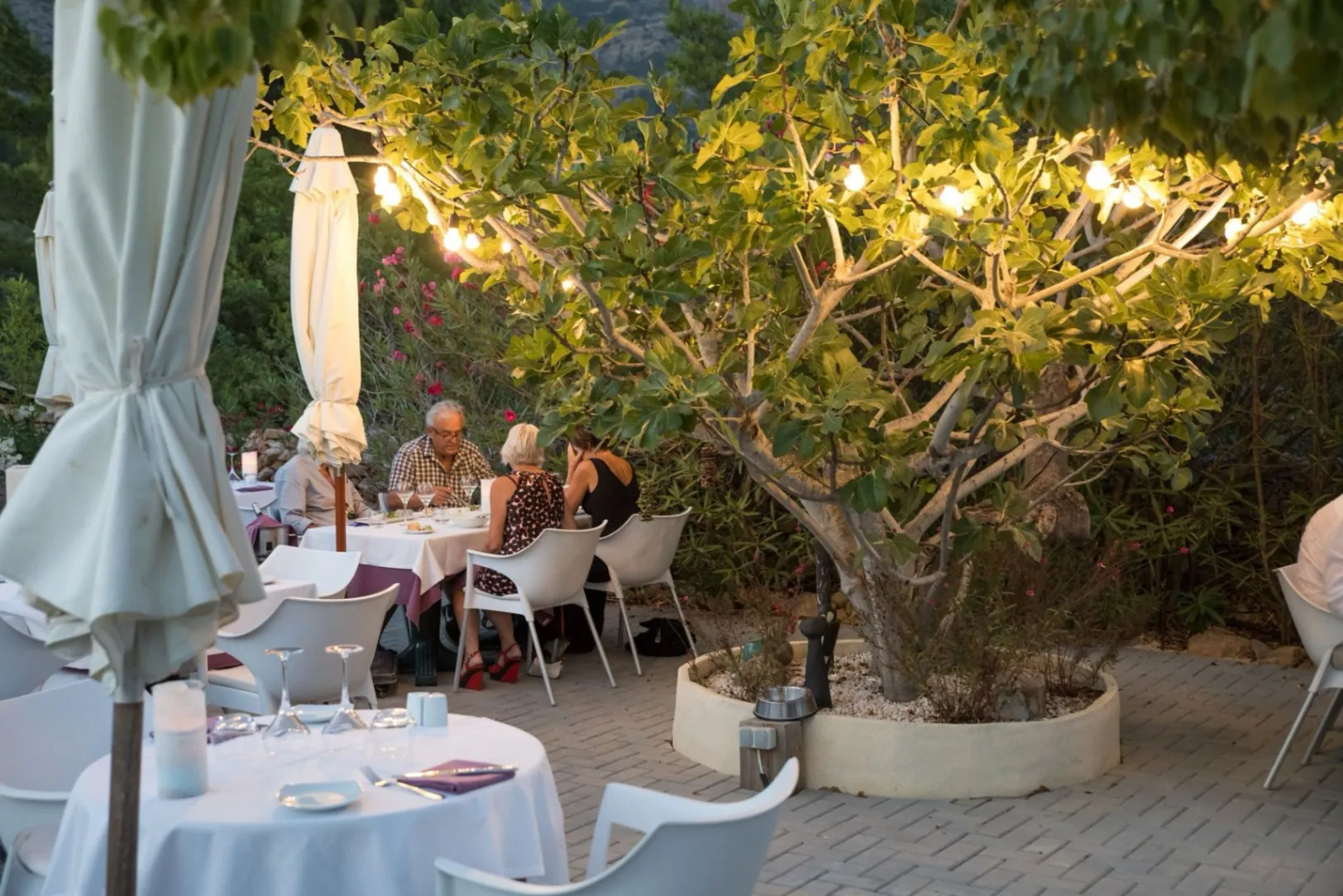 4853 - Restaurante consolidado + vivienda arriba – Jávea (Costa Blanca Norte)