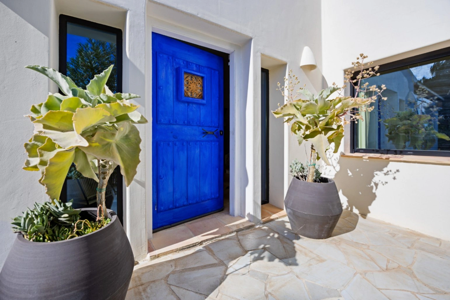 4812 - Villa rénovée dans la zone du Montgo avec maison indépendante pour invités.