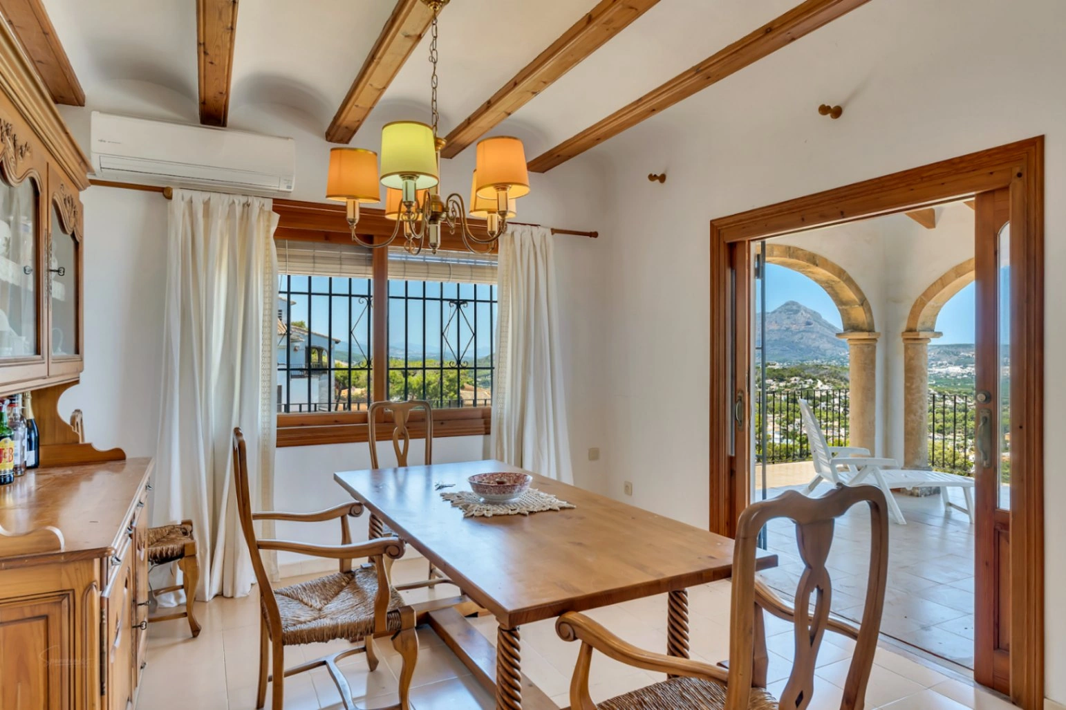 4739 - VILLA MÉDITERRANÉENNE AVEC VUES IMPRENABLES SUR JÁVEA