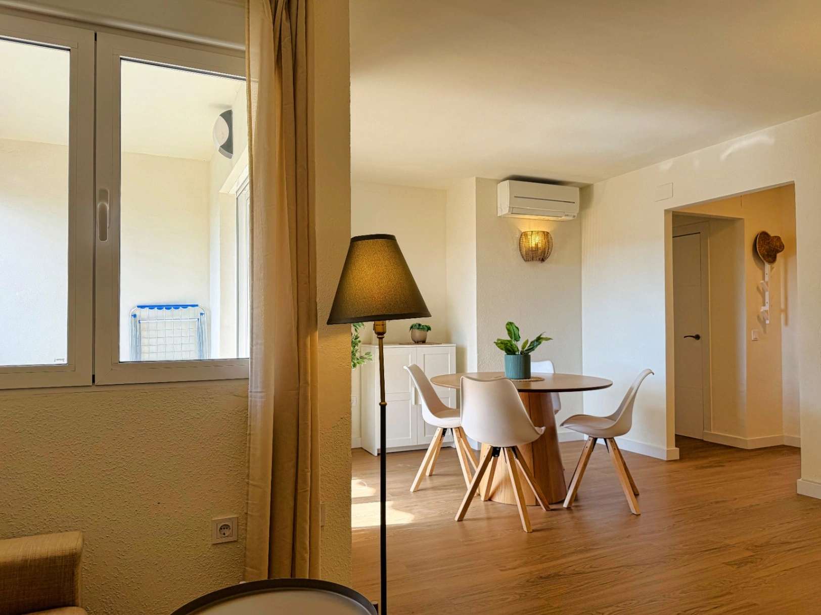CR1056 - Apartamento con piscina, en primera linea de la playa del Arenal, Jávea