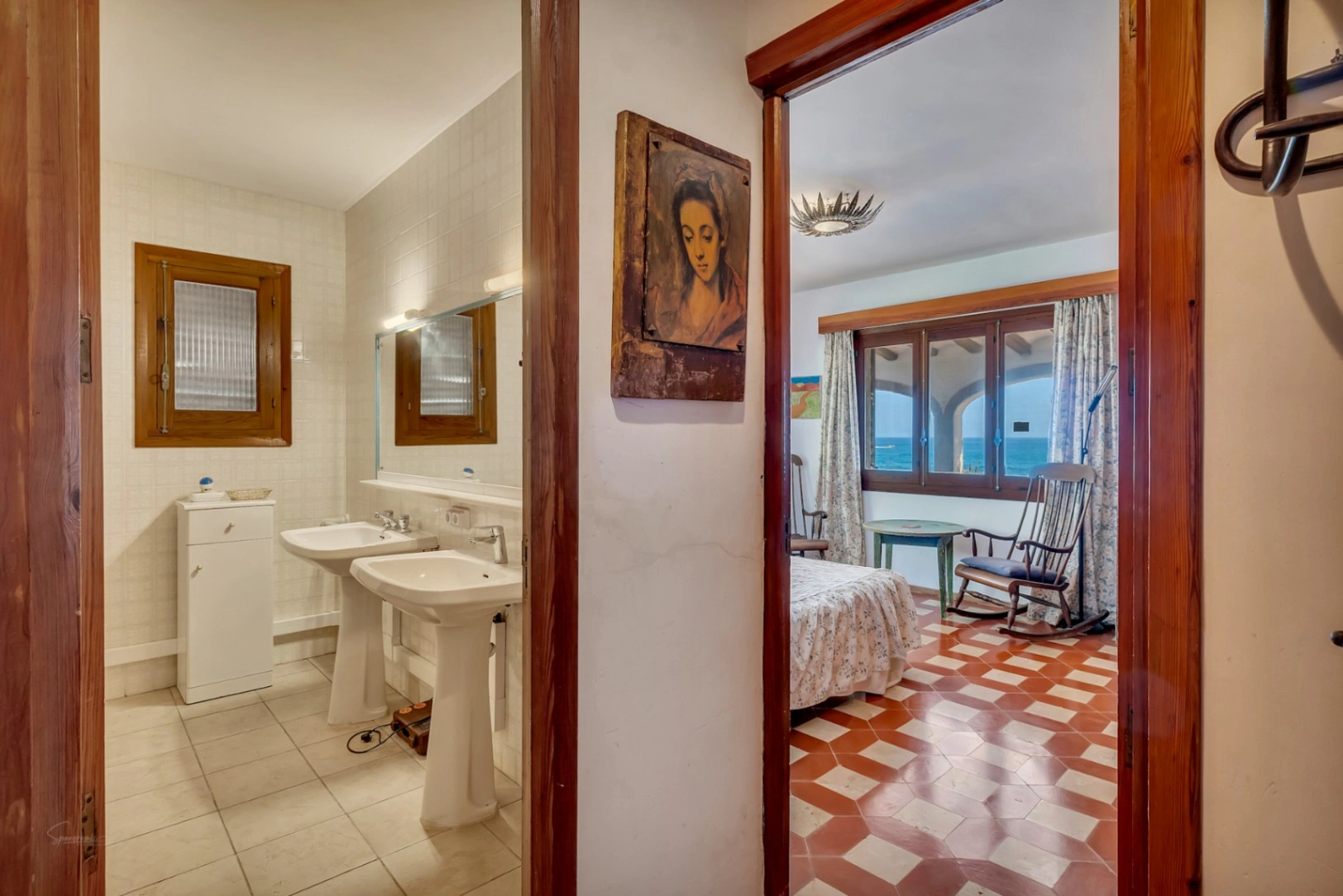 4731 - Villa en primera línea del mar con pista de tenis y piscina, Jávea