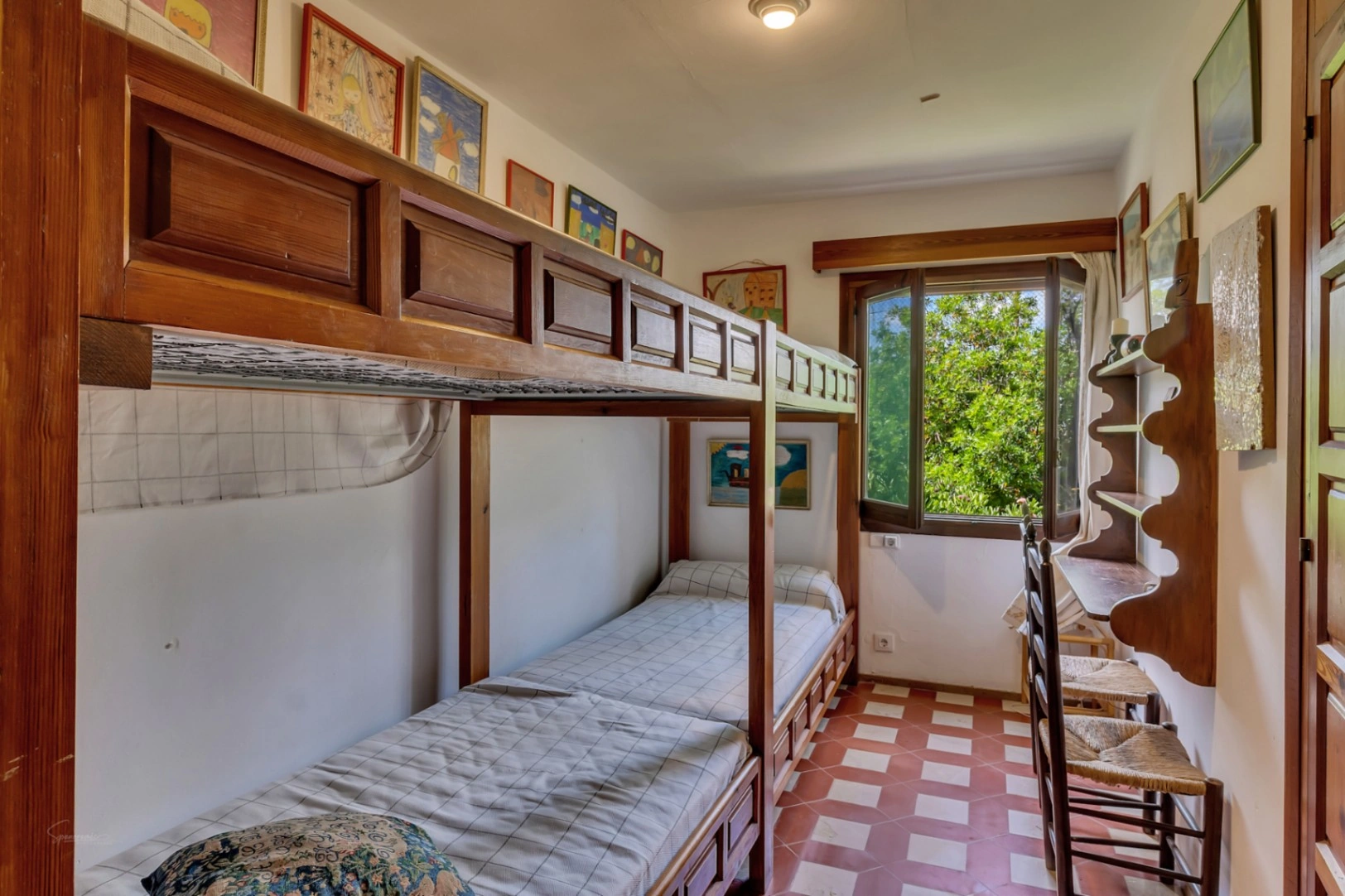 4731 - Villa en primera línea del mar con pista de tenis y piscina, Jávea
