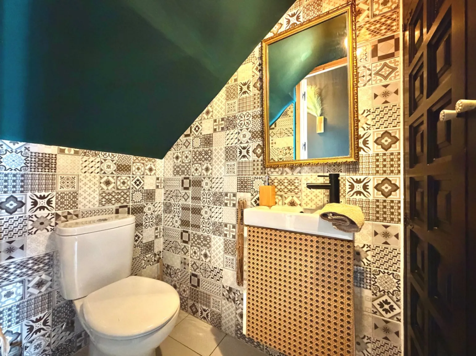 4843 - Bonito apartamento adosado reformado a tan solo 350M de la playa, con gran terraza