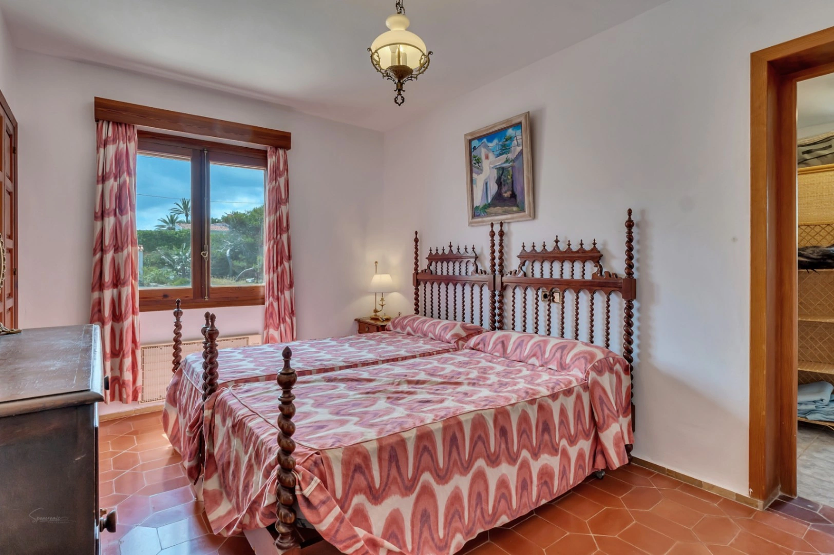4731 - Villa en primera línea del mar con pista de tenis y piscina, Jávea