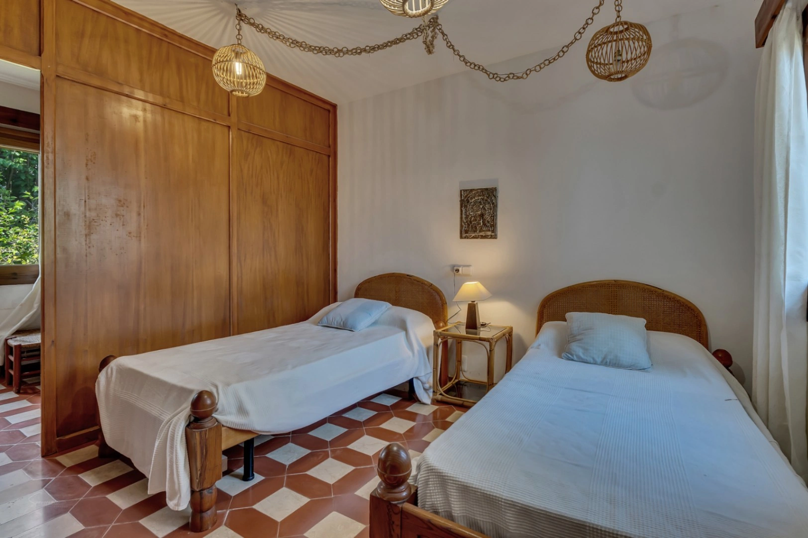 4731 - Villa en primera línea del mar con pista de tenis y piscina, Jávea