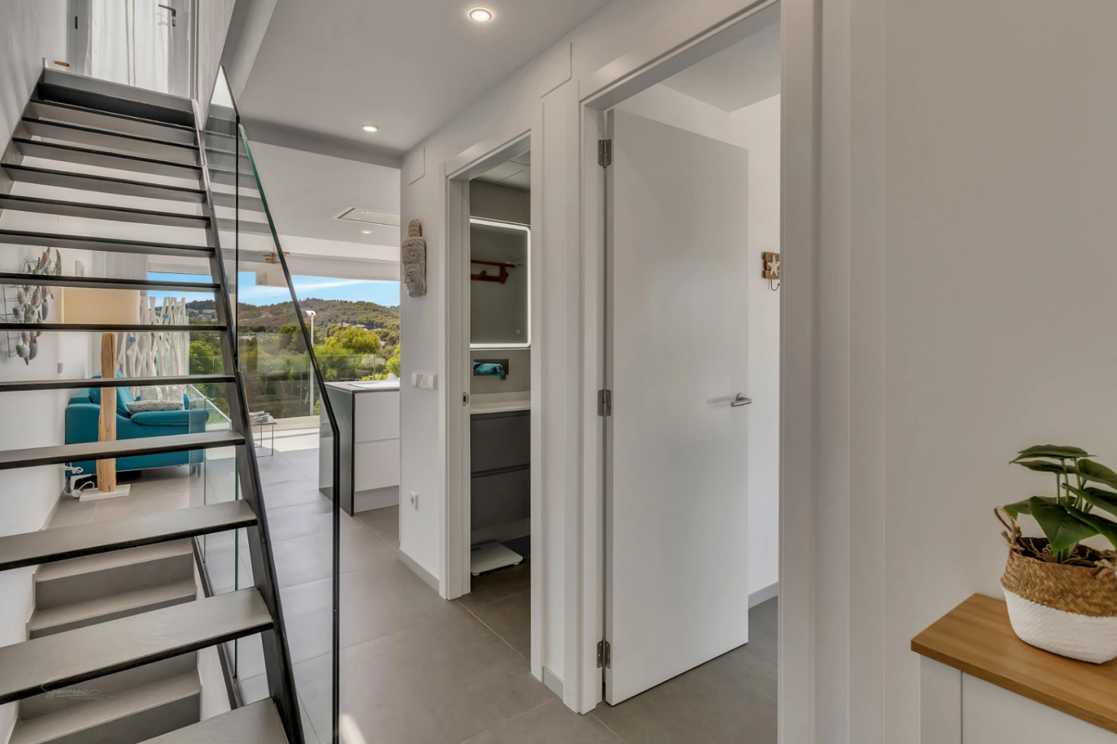 4775 - Moderno apartamento de 3 habitaciones con gran terraza