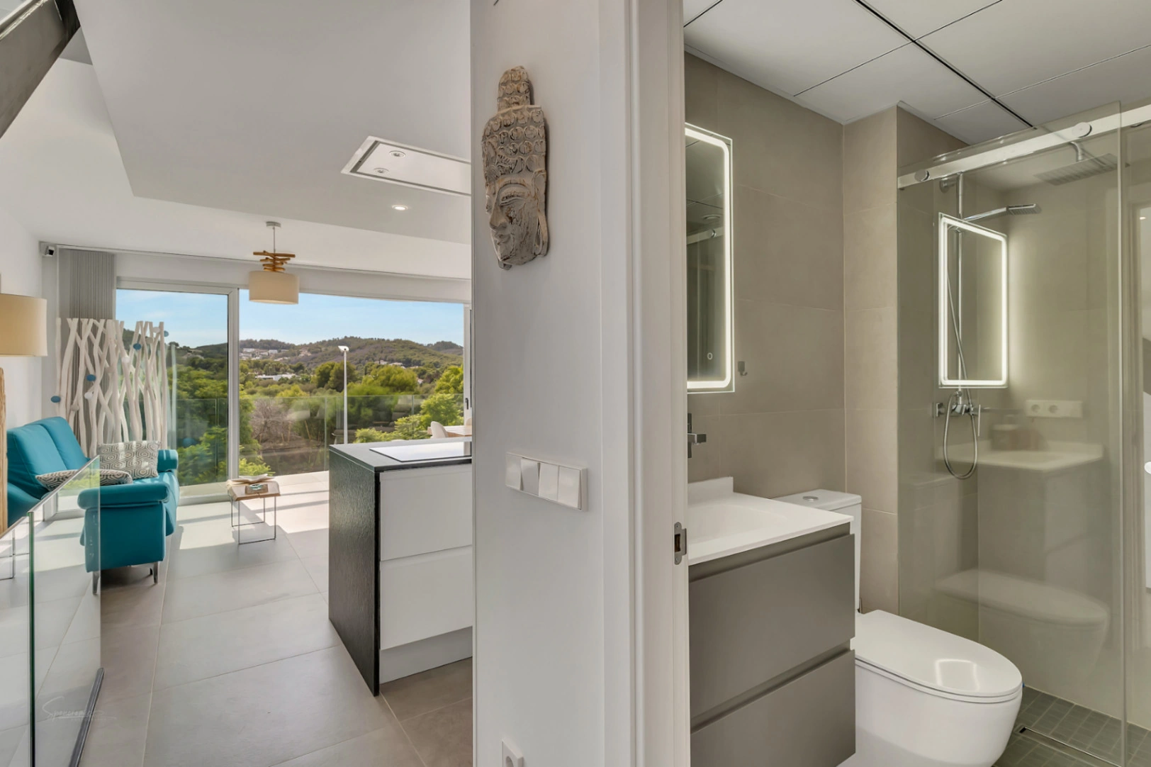 4775 - Moderno apartamento de 3 habitaciones con gran terraza