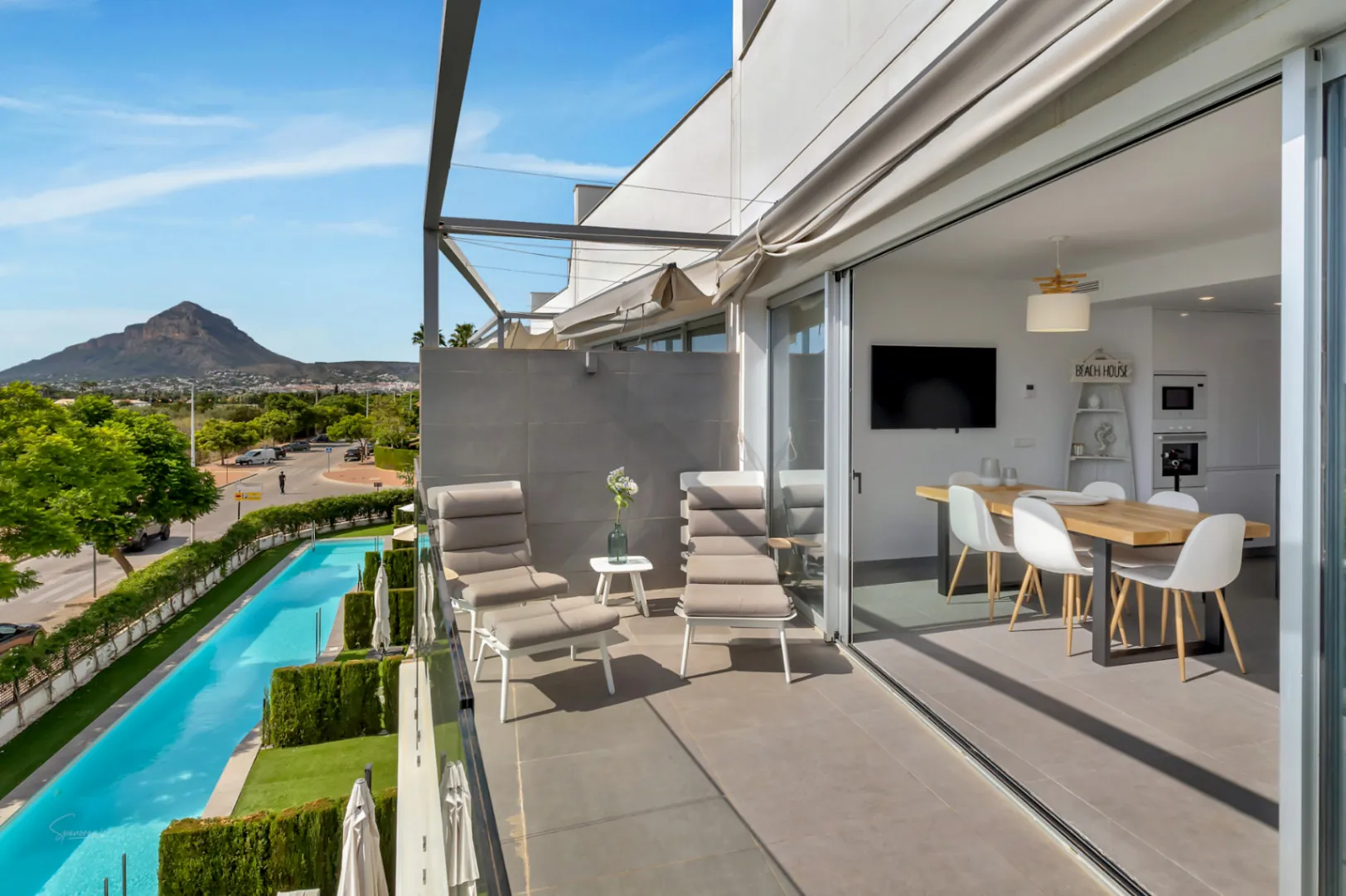4775 - Moderno apartamento de 3 habitaciones con gran terraza