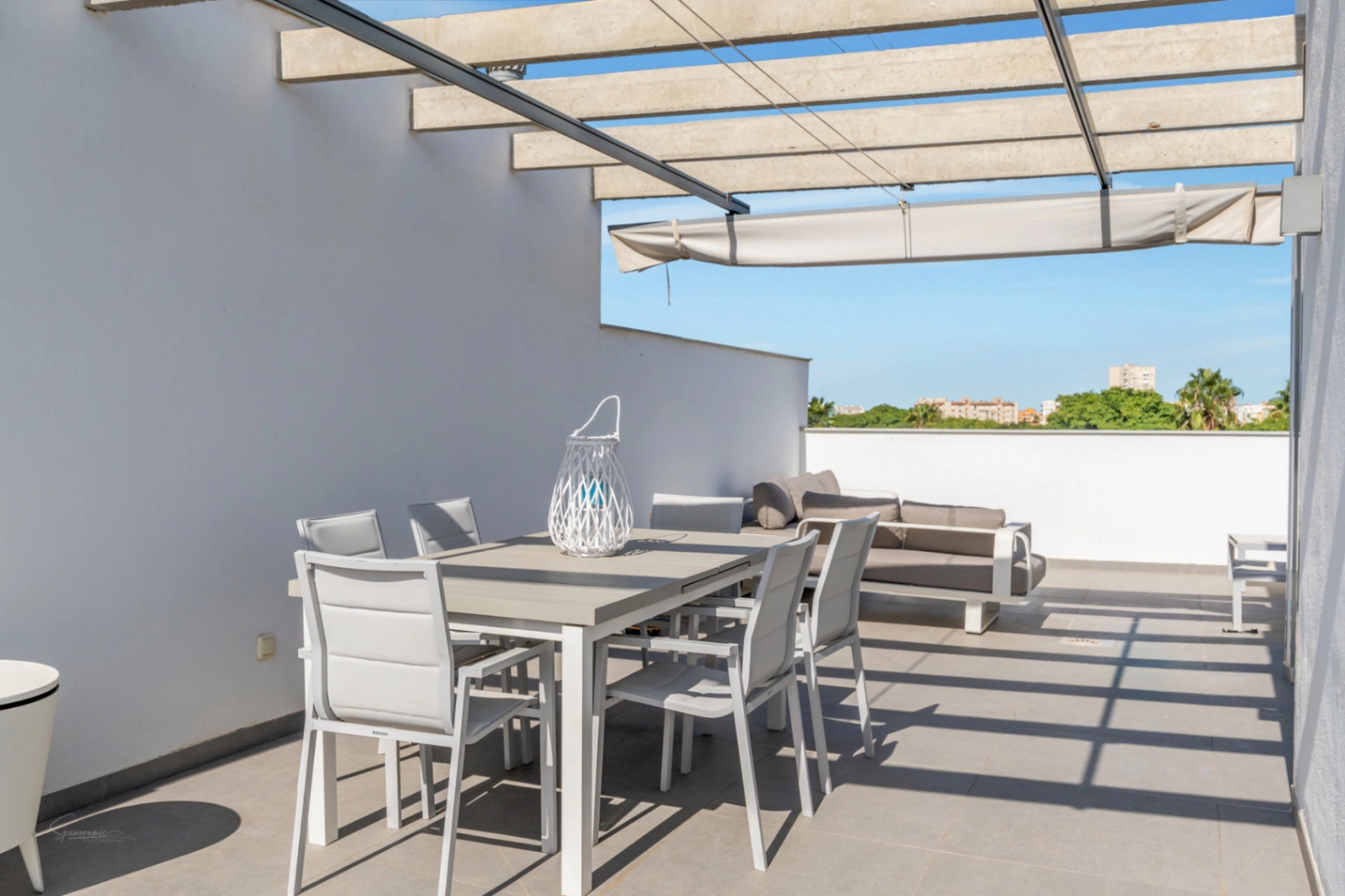 4775 - Moderno apartamento de 3 habitaciones con gran terraza