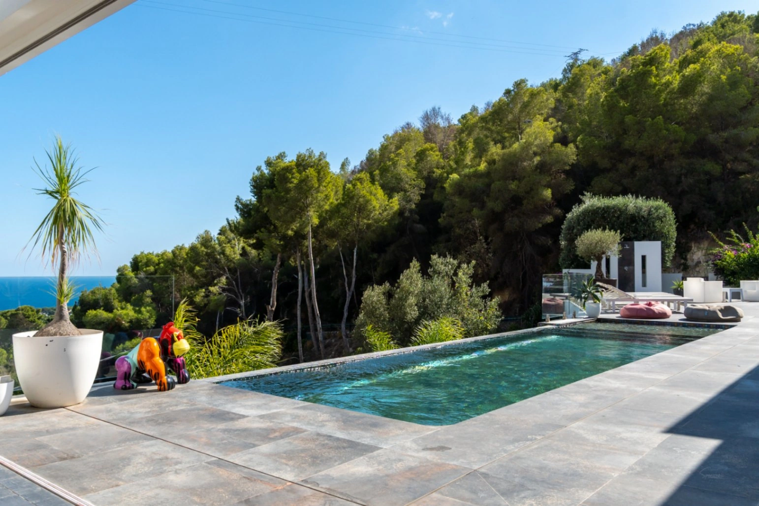 Impactante villa con vistas panorámicas al mar cerca de moraira