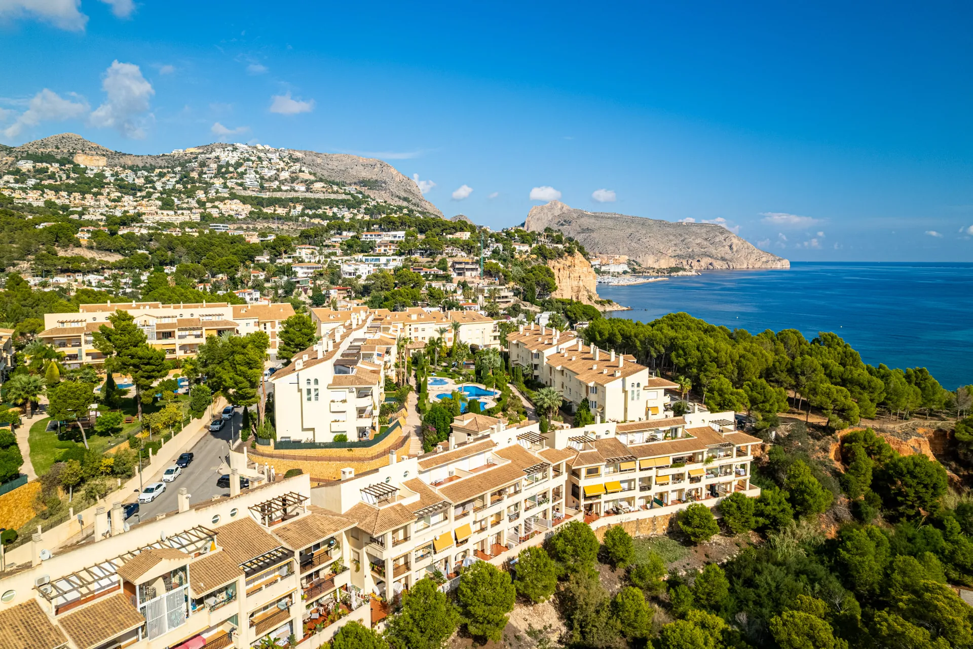 CRCB96493 - Dúplex ático con vistas panorámicas al mar y a la montaña en venta en Altea