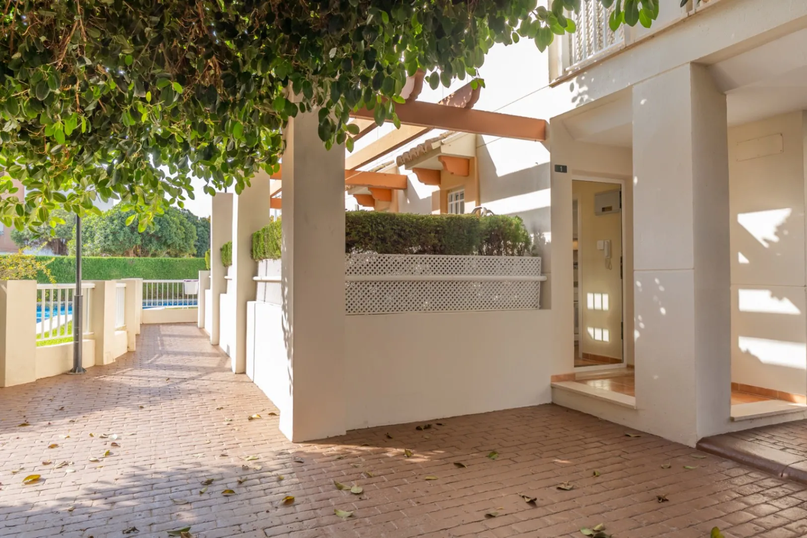 4791 - Apartamento con gran terraza a tan solo 50 Metros de la playa