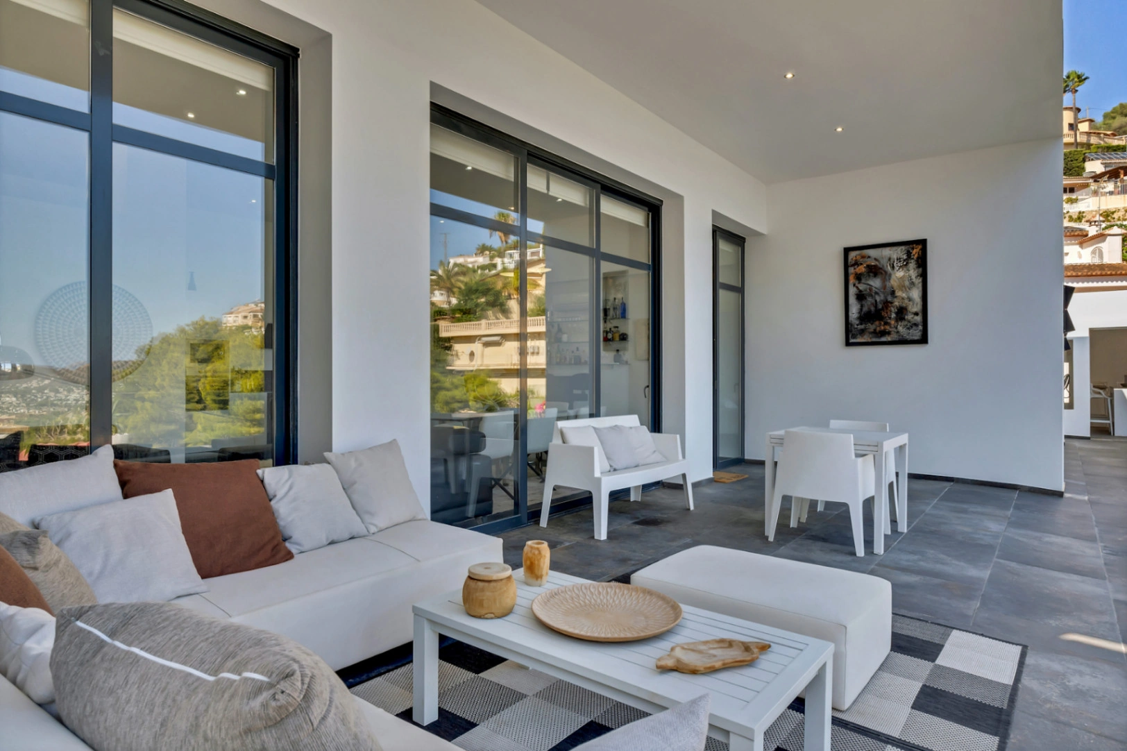 Impactante villa con vistas panorámicas al mar cerca de moraira
