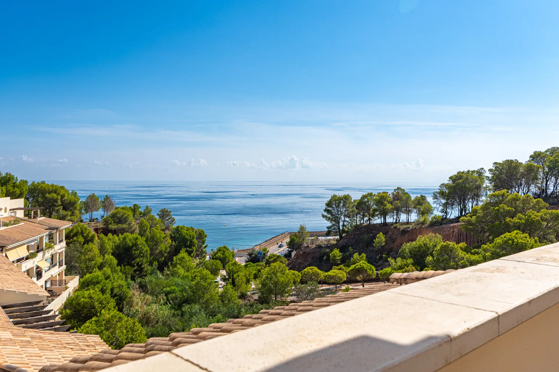 CRCB96493 - Dúplex ático con vistas panorámicas al mar y a la montaña en venta en Altea