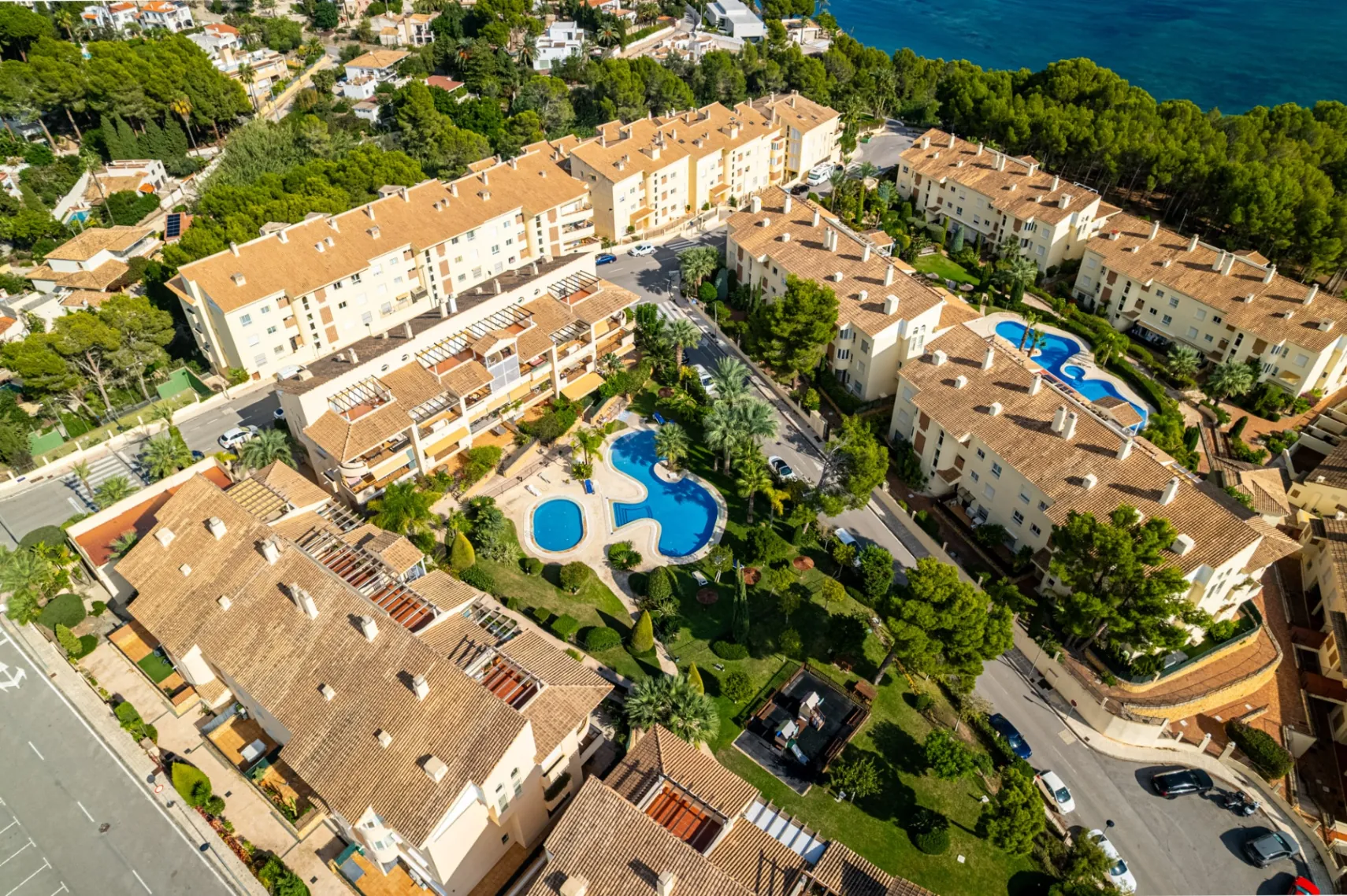 CRCB96493 - Dúplex ático con vistas panorámicas al mar y a la montaña en venta en Altea