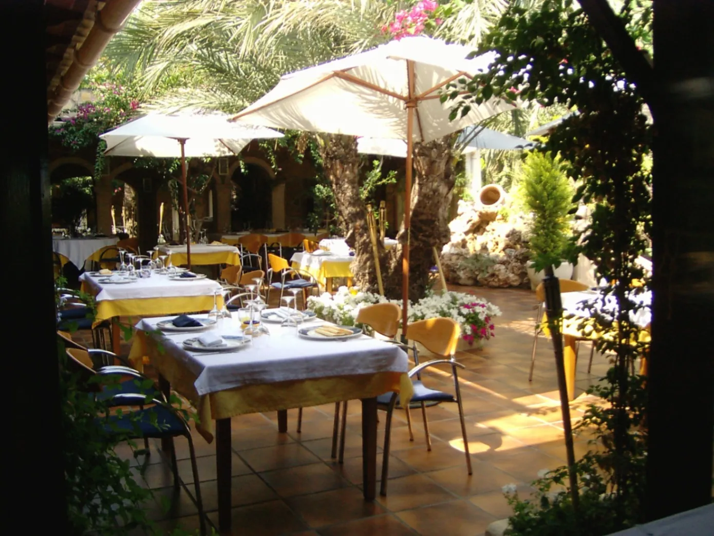 CR456327 - RESTAURANTE/ HOTEL Y VIVIENDA