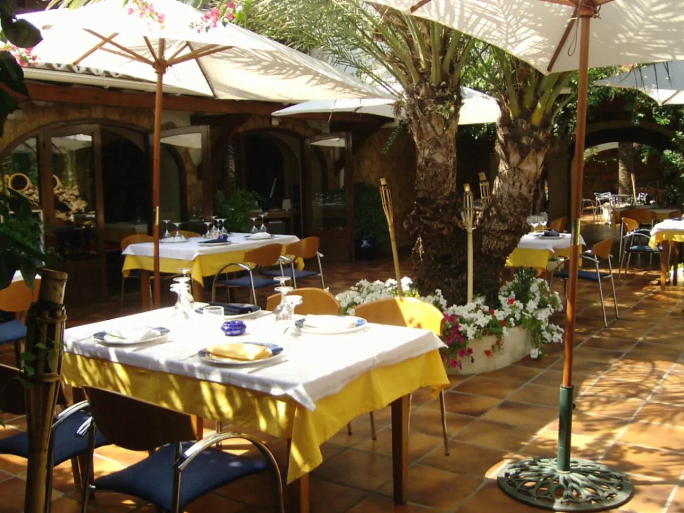 CR456327 - RESTAURANTE/ HOTEL Y VIVIENDA