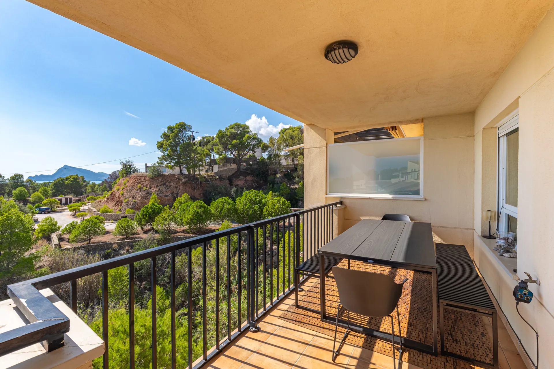 CRCB96493 - Dúplex ático con vistas panorámicas al mar y a la montaña en venta en Altea