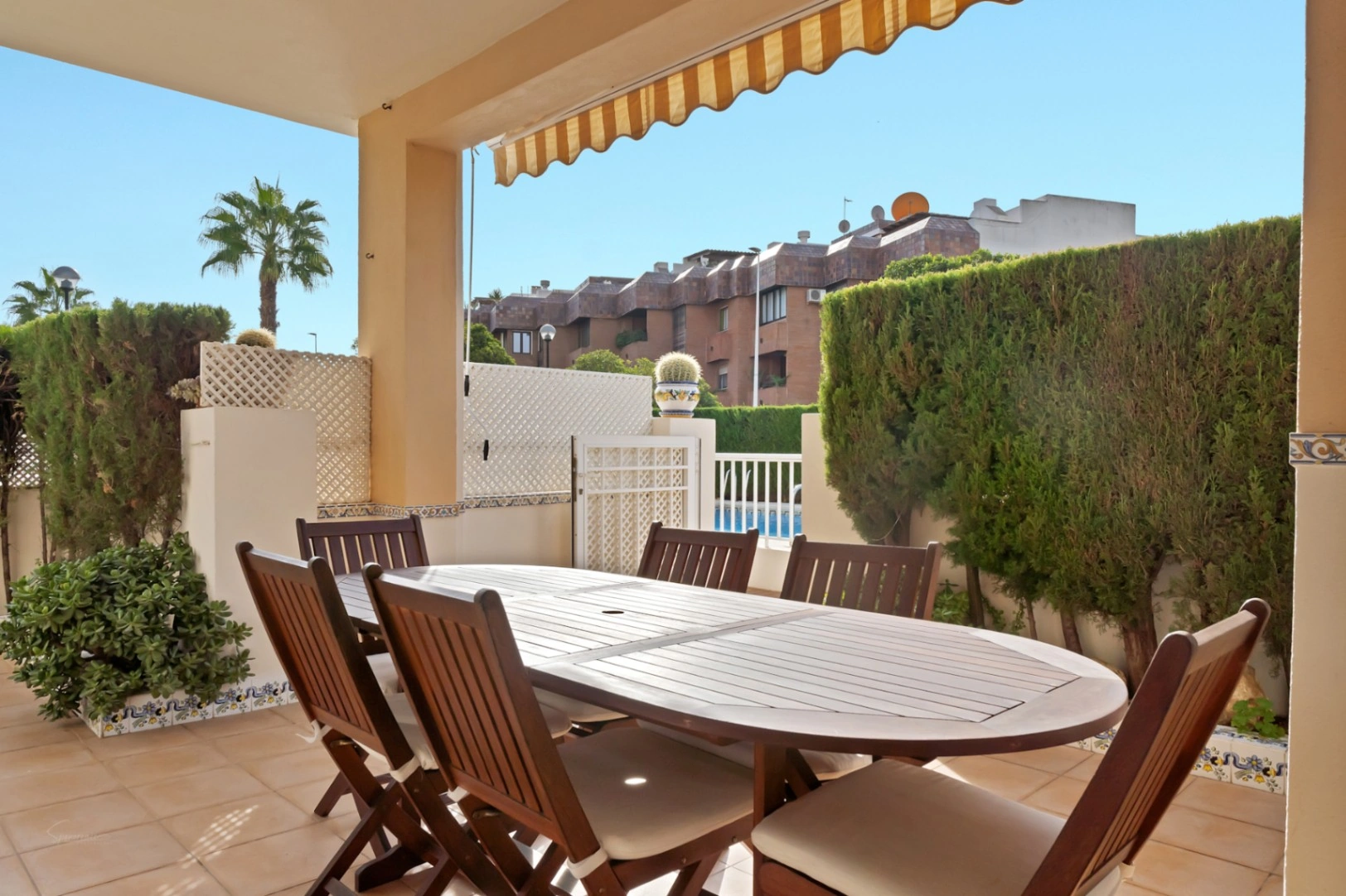 4791 - Apartamento con gran terraza a tan solo 50 Metros de la playa