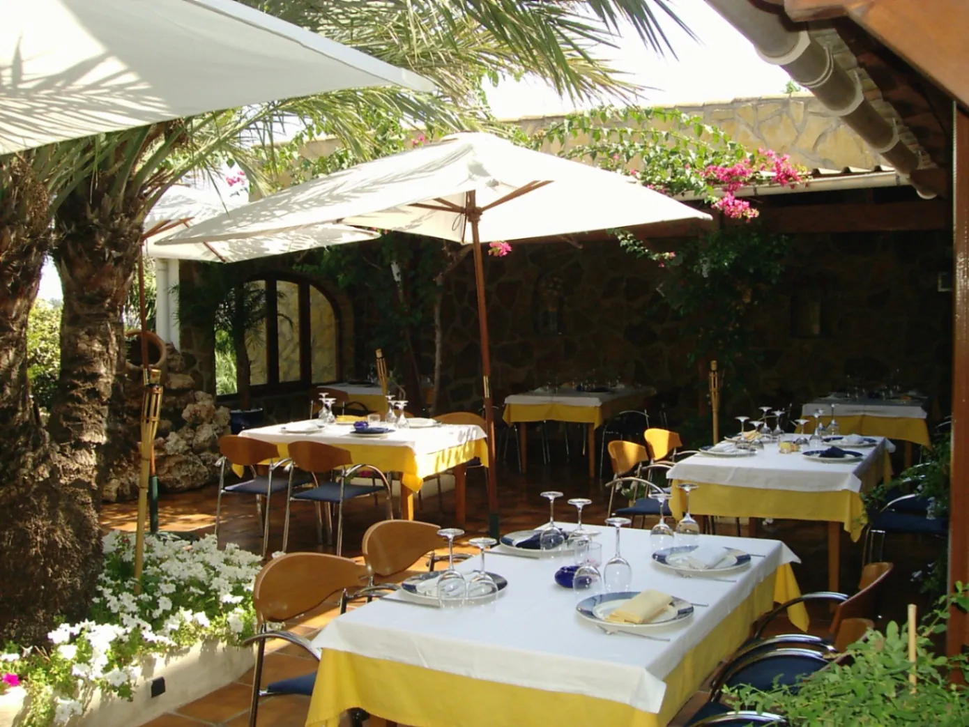 CR456327 - RESTAURANTE/ HOTEL Y VIVIENDA