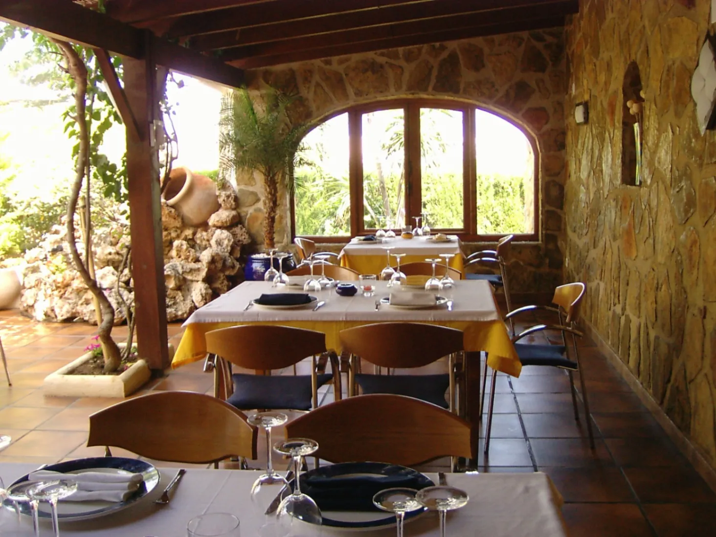 CR456327 - RESTAURANTE/ HOTEL Y VIVIENDA