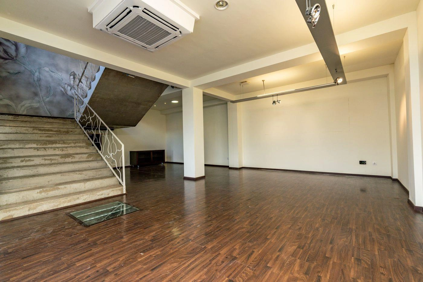 CR607087 - Local comercial con vivienda a la venta en Moraira