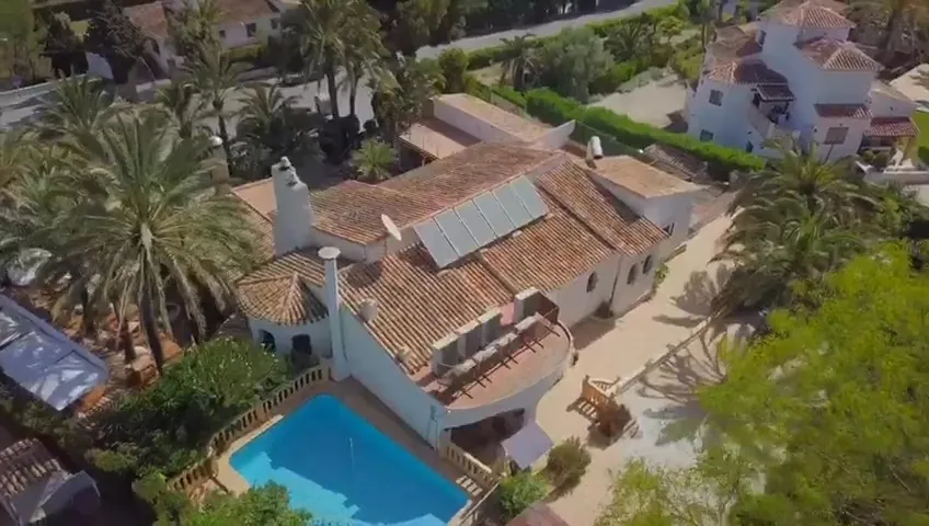 RESTAURANTE/ HOTEL Y VIVIENDA