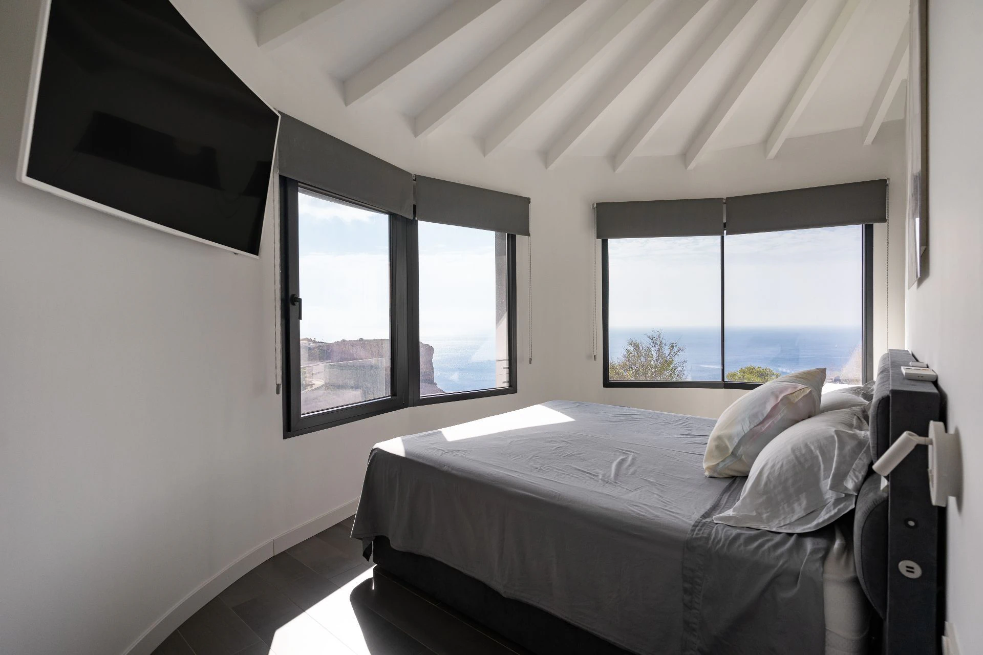 CRGG448828 - Villa con vistas al mar recientemente renovada