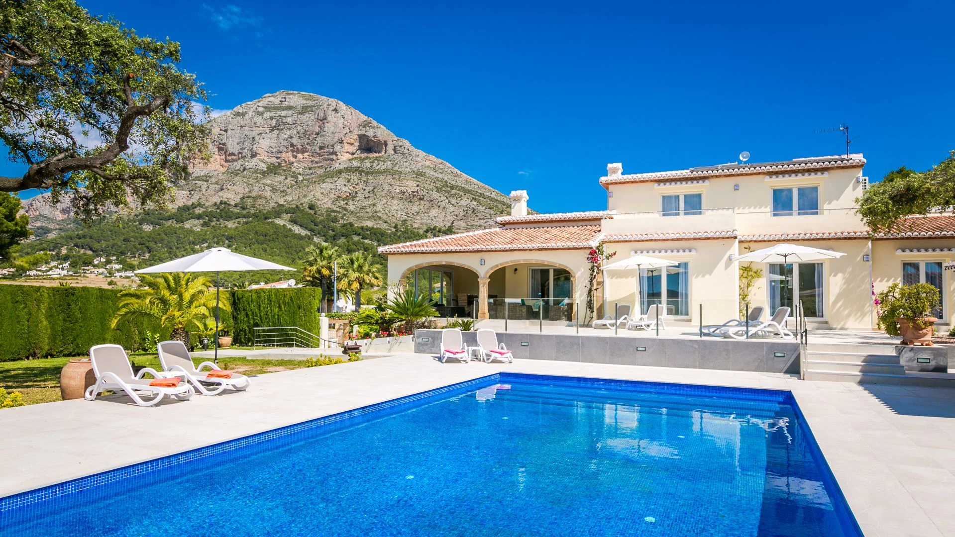 CRGG177388 - Villa De Lujo en venta en Jávea