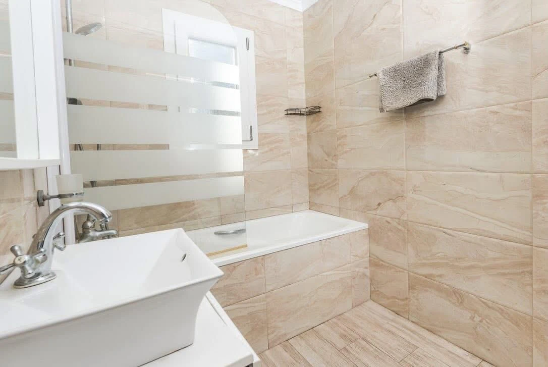 CRGG306172 - Oportunidad excepcional en Jávea: villa de cinco dormitorios con orientación sur y vistas al campo