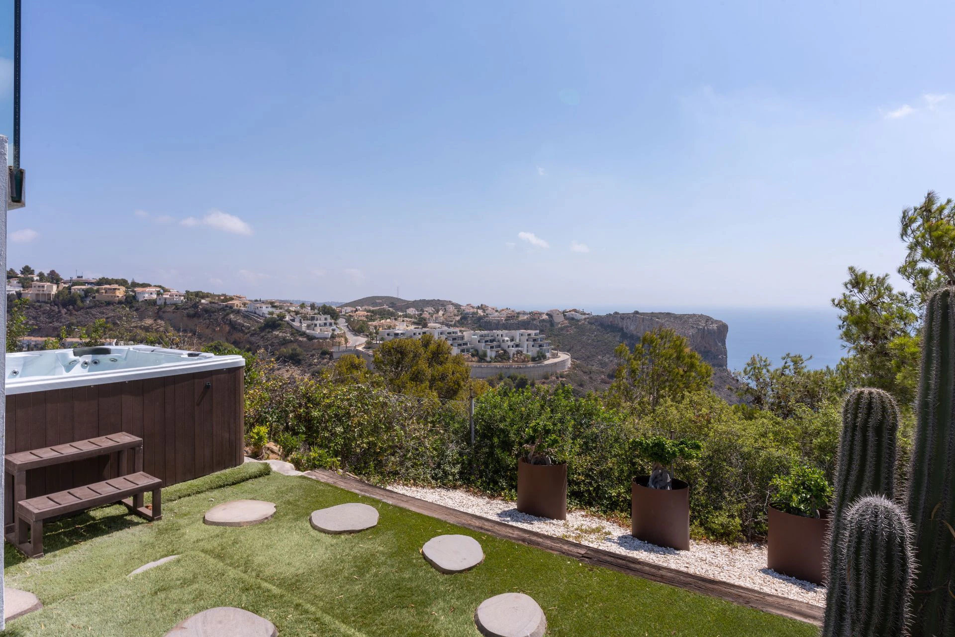 CRGG448828 - Villa con vistas al mar recientemente renovada