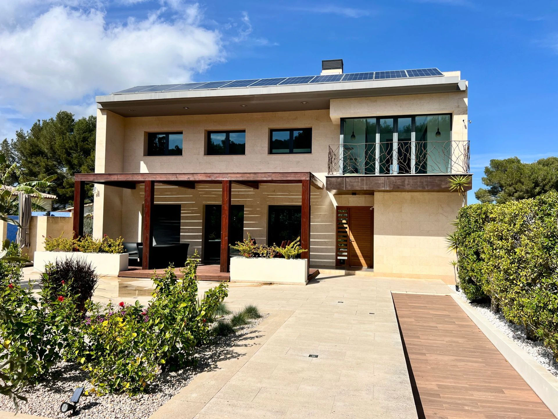 CRGG587472 - Lujosa villa con vistas al mar y la montaña