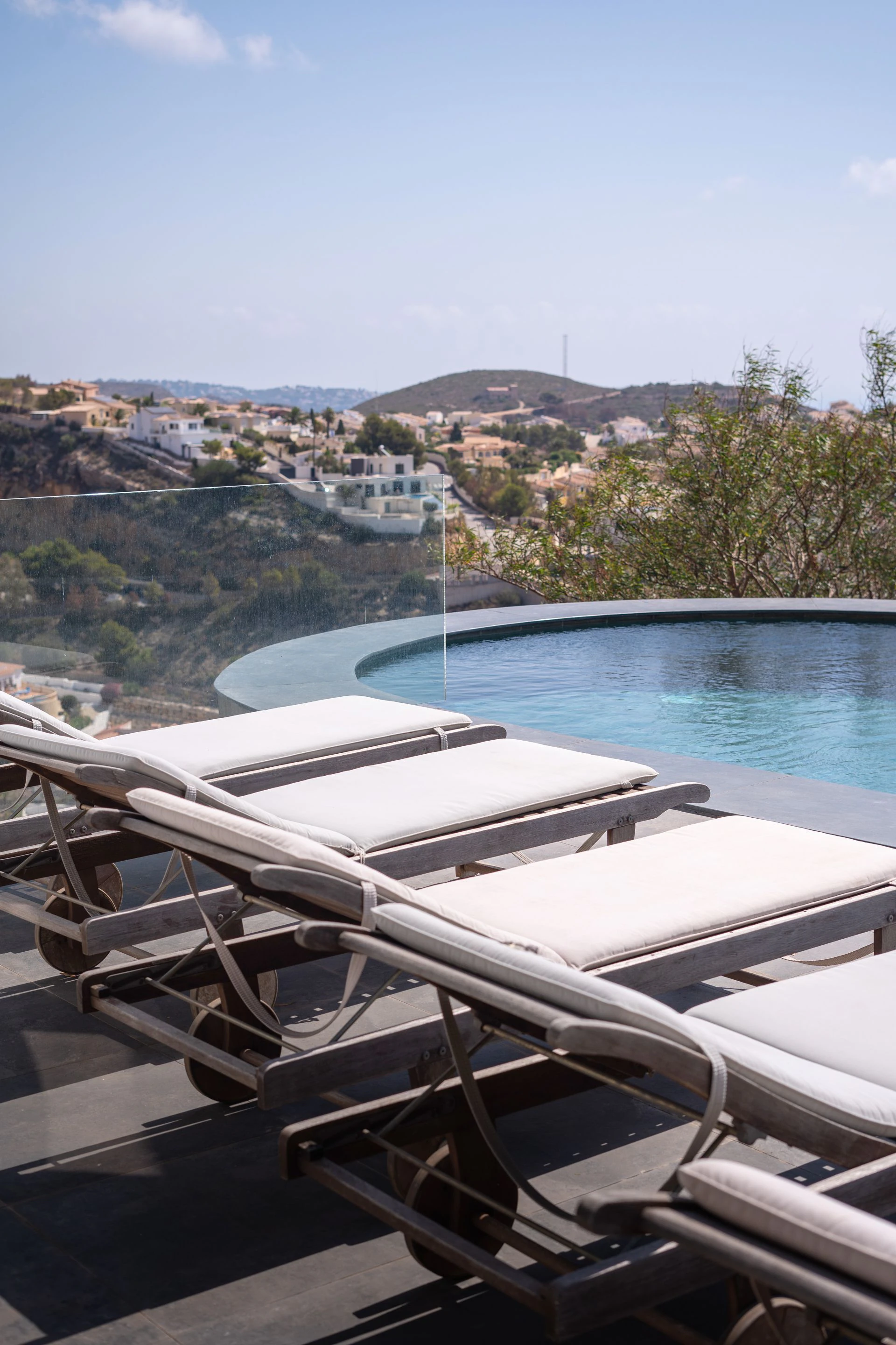 CRGG448828 - Villa con vistas al mar recientemente renovada