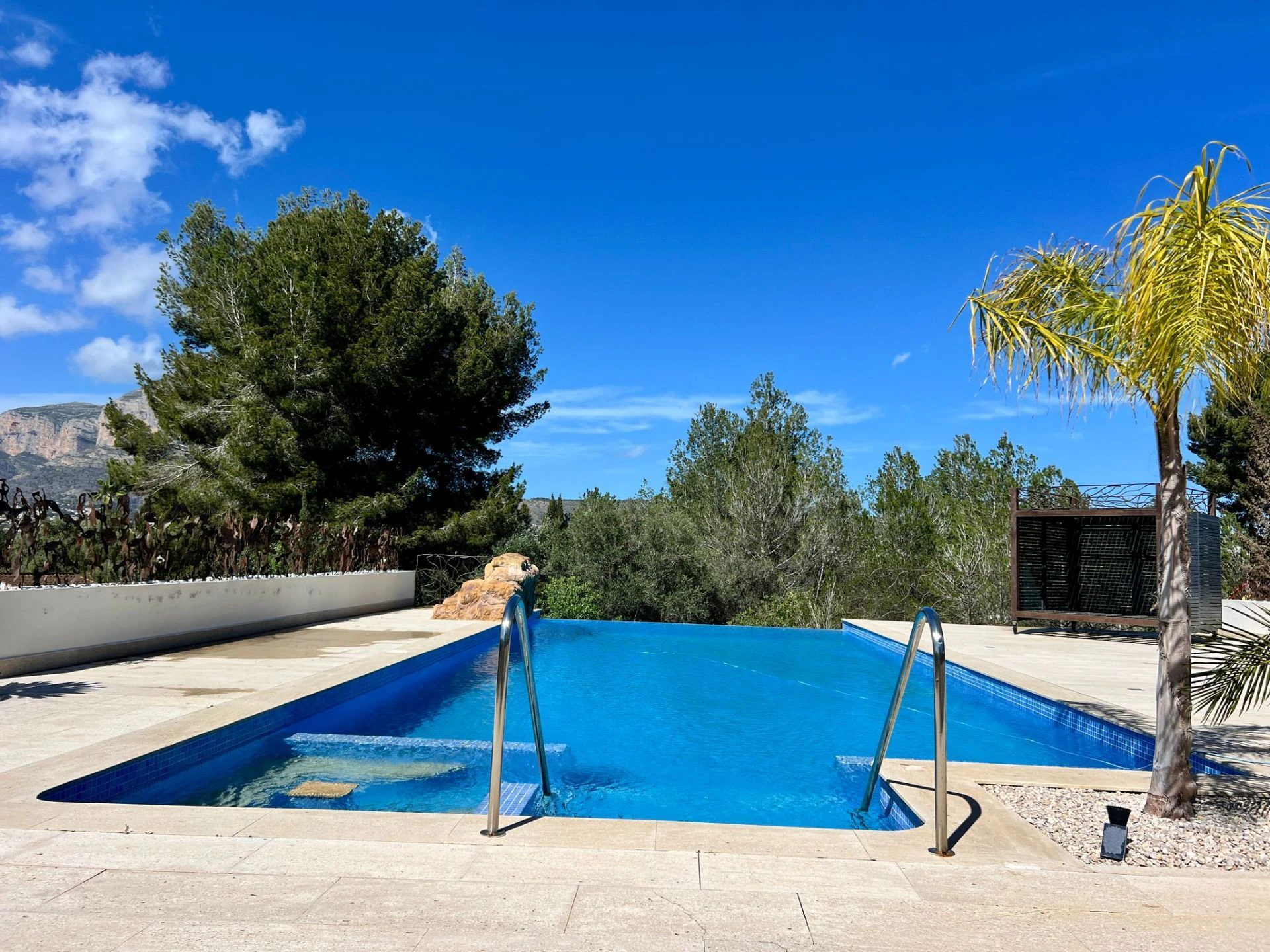 CRGG587472 - Lujosa villa con vistas al mar y la montaña