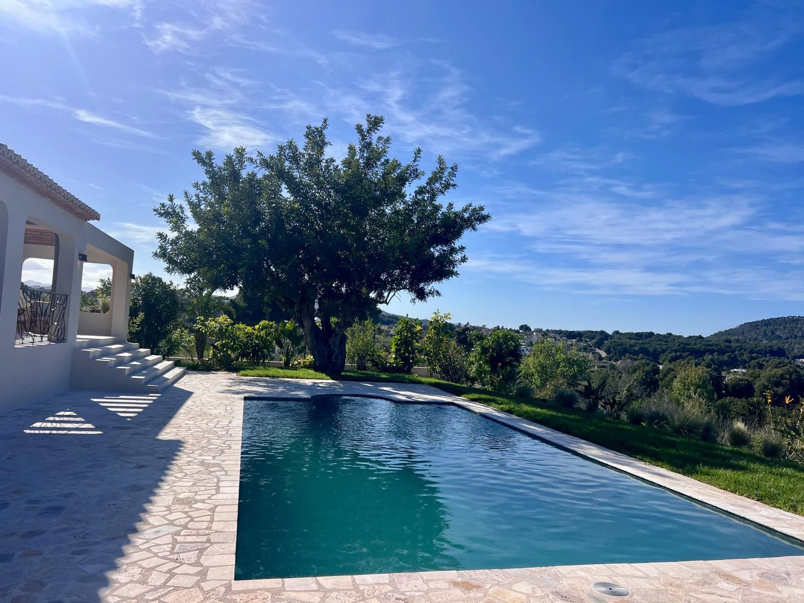 CRGG391763 - Villa de lujo llave en mano con un diseño elegante y unos espacios exteriores excepcionales