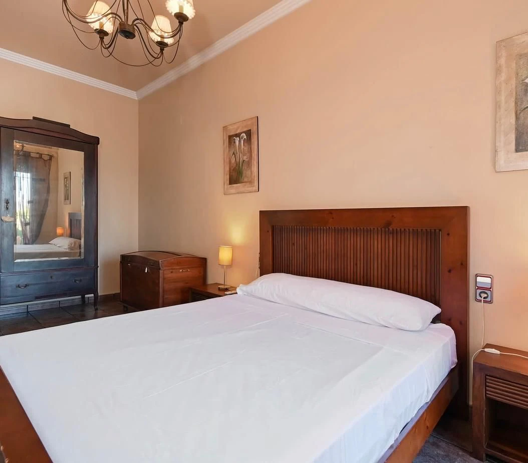 CRGG525035 - Villa de lujo con piscina y orientación sur en una parcela llana en Moraira