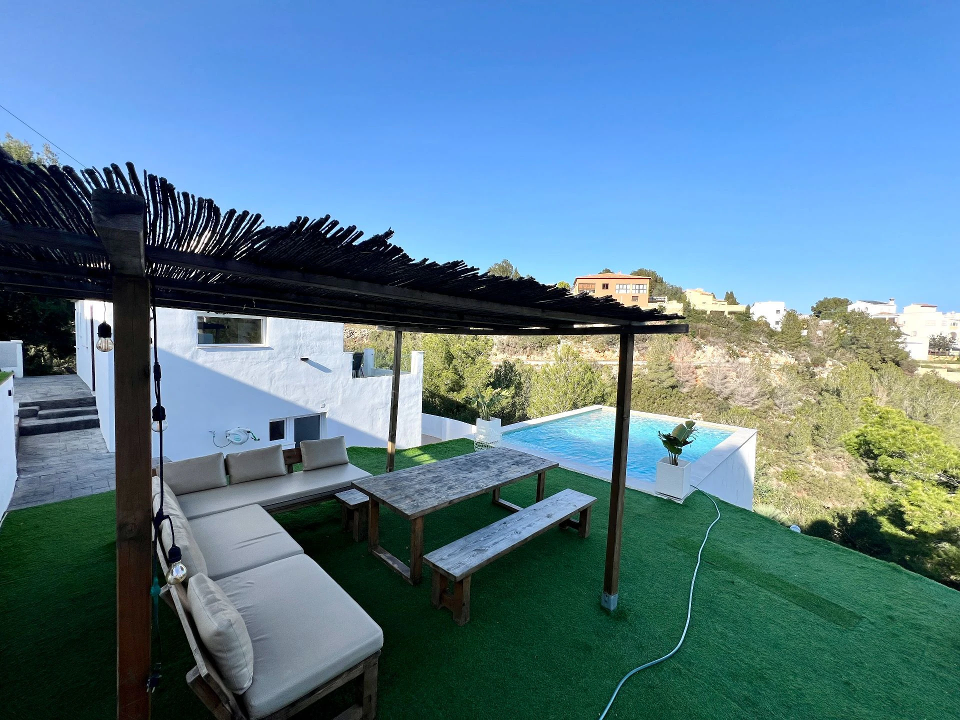 CRGG704237 - Villa de estilo ibicenco con vistas al mar en Denia