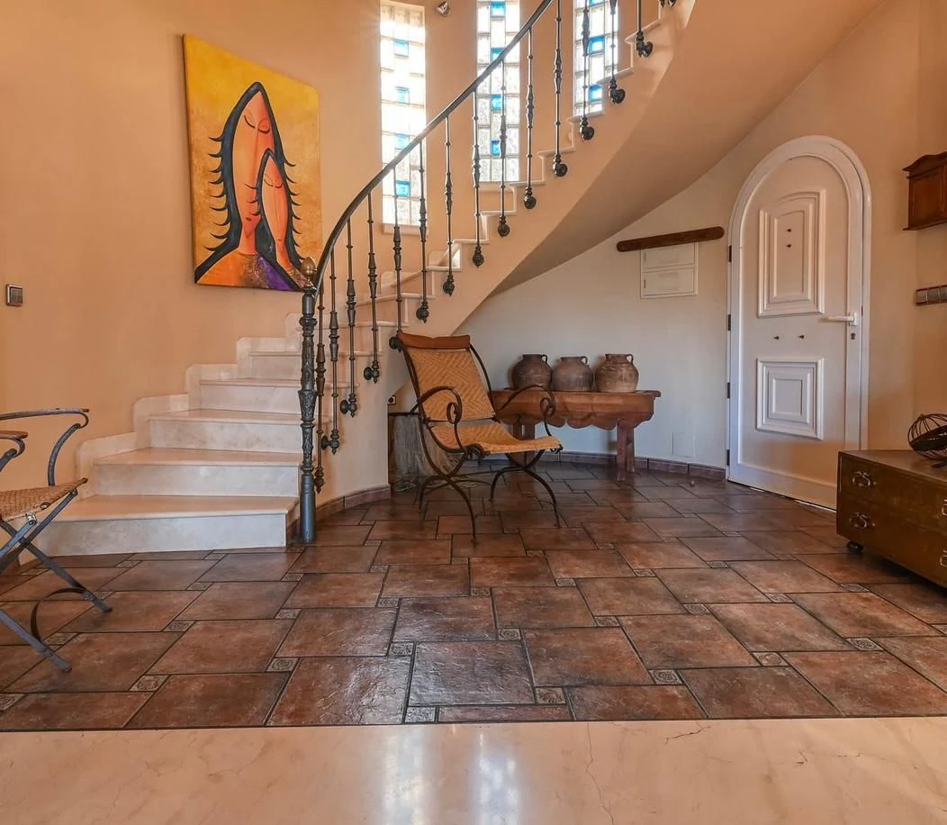 CRGG525035 - Villa de lujo con piscina y orientación sur en una parcela llana en Moraira