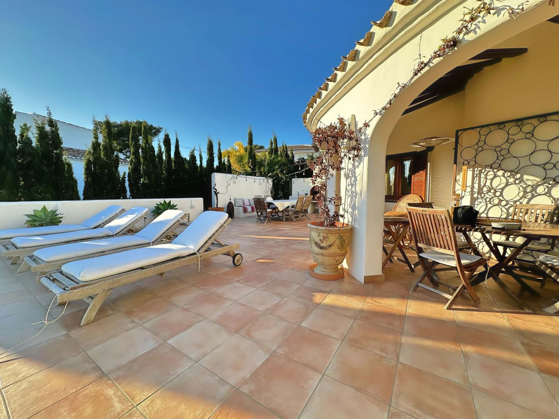 CRGG946032 - Elegante villa con increibles vistas al mar en Javea