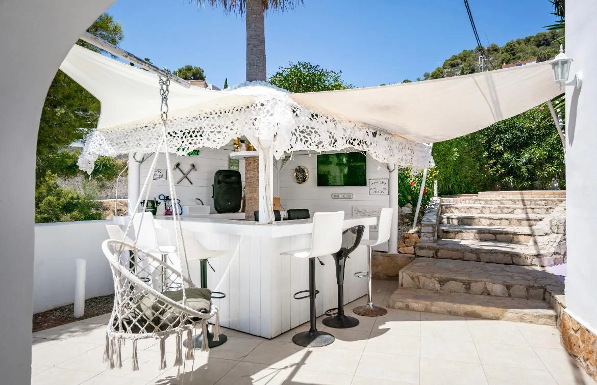 CRGG175103 - Elegante villa de tres dormitorios en la prestigiosa zona de La Corona, en Jávea