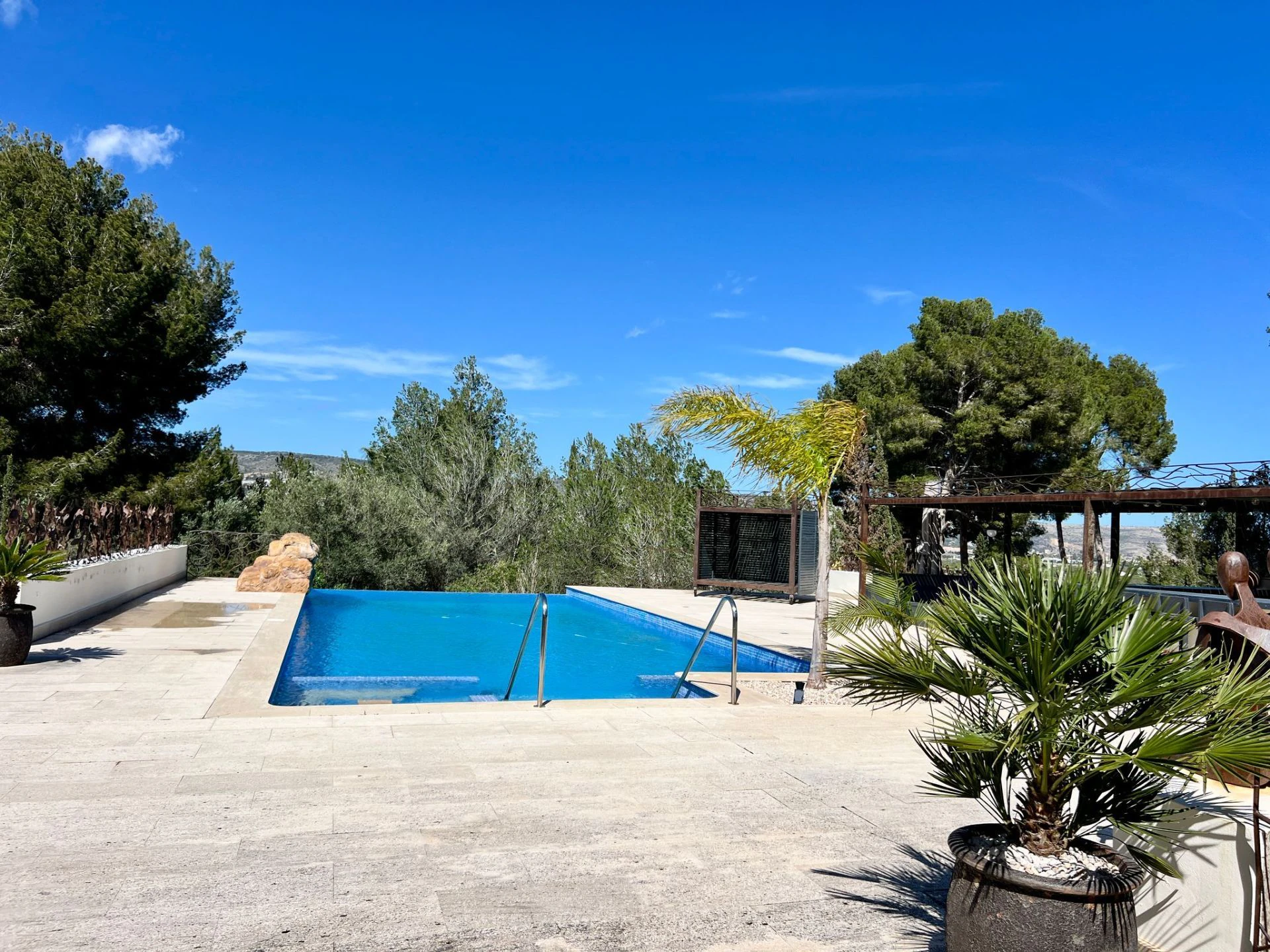 CRGG587472 - Lujosa villa con vistas al mar y la montaña