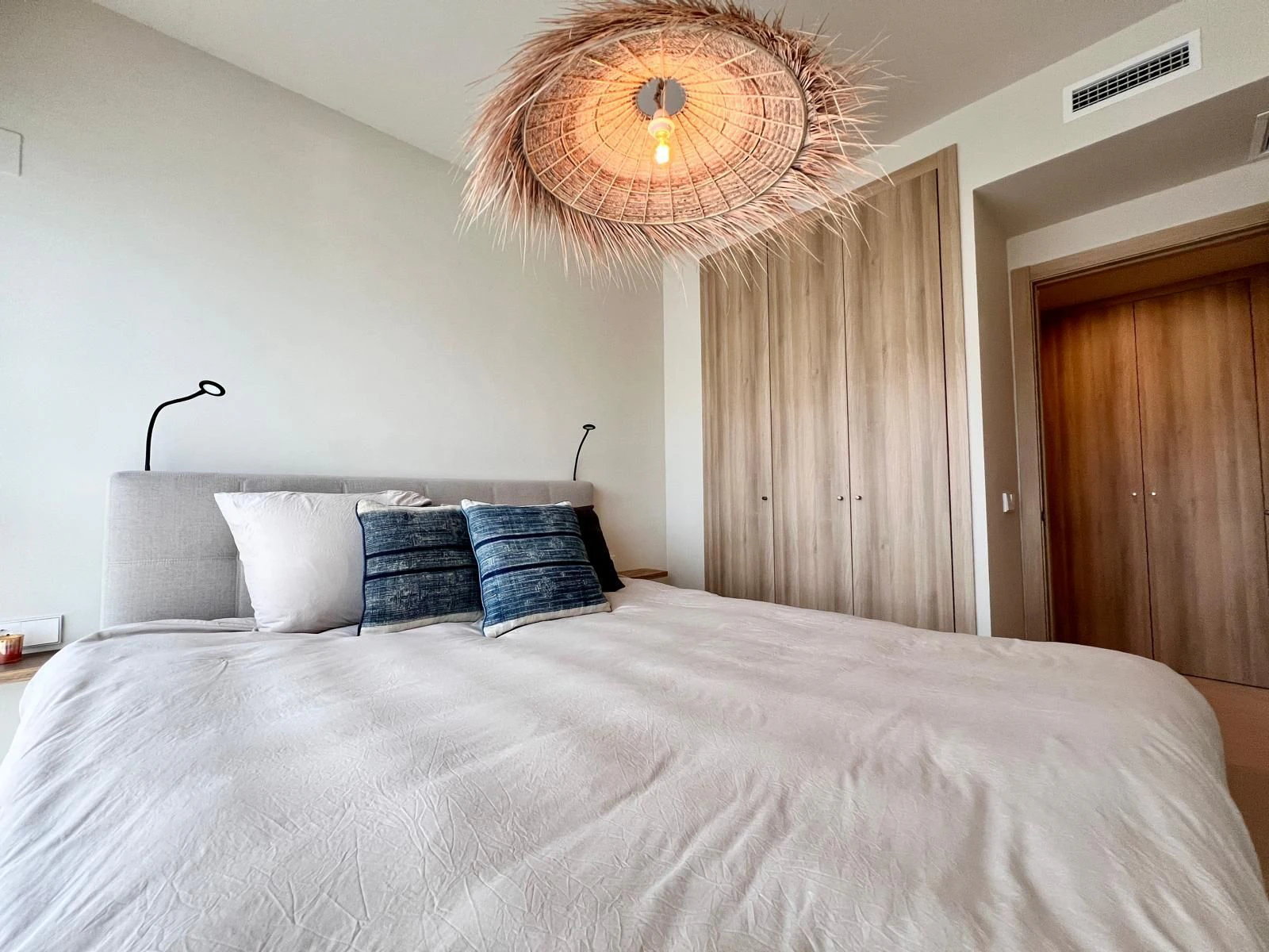 CRGG140353 - Moderno Apartamento de Tres Dormitorios con Gran Terraza y Piscina- A Pasos de la Playa del Arenal