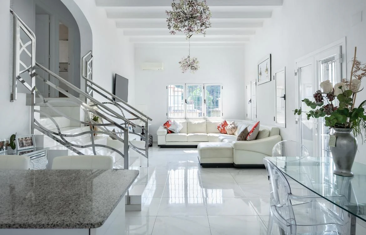 CRGG175103 - Elegante villa de tres dormitorios en la prestigiosa zona de La Corona, en Jávea